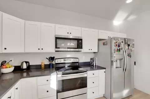 Kitchen - 1636 E Ostrander Ave, Spokane, WA 99207 photo 3 of 3