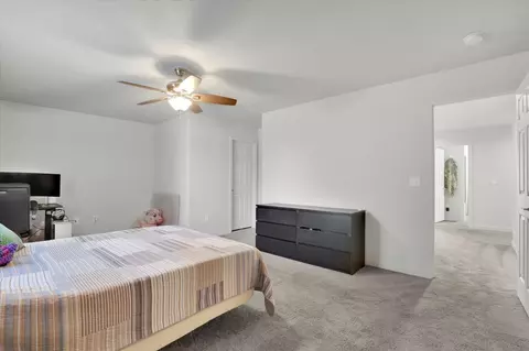 Bedroom - 1636 E Ostrander Ave, Spokane, WA 99207 photo 4 of 4