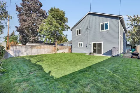 Exterior - 1636 E Ostrander Ave, Spokane, WA 99207 photo 4 of 5