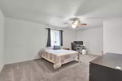 Bedroom - 1636 E Ostrander Ave, Spokane, WA 99207 photo 3 of 4