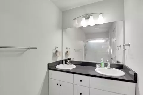 Bath - 1636 E Ostrander Ave, Spokane, WA 99207 photo 4 of 4
