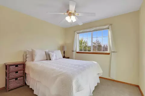 Bedroom - 18405 E 10th Ave, Greenacres, WA 99016 photo 2 of 2