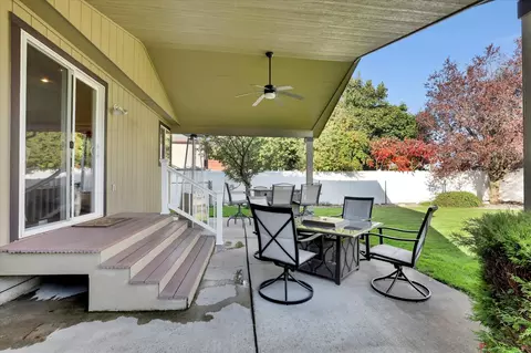 Exterior - 18405 E 10th Ave, Greenacres, WA 99016 photo 4 of 11