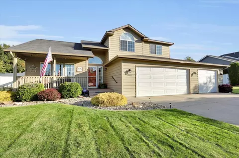 Exterior - 18405 E 10th Ave, Greenacres, WA 99016 photo 2 of 11