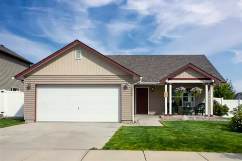 8902 N Elm St, Spokane, WA 99208