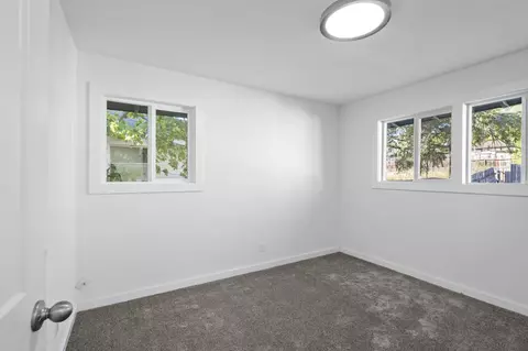Bedroom - 3717 E Grace Ave, Spokane, WA 99217 photo 3 of 5
