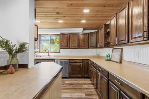 5920 E 9th Ave, Spokane Valley, WA 99212 photo 7