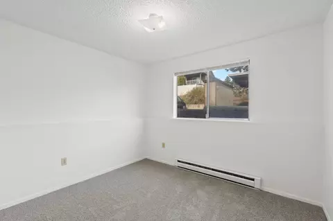 Bedroom - 2335 E 29th Ave, Spokane, WA 99223 photo 1 of 2