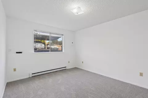 Bedroom - 2335 E 29th Ave, Spokane, WA 99223 photo 2 of 2