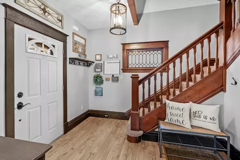 Entry Way - 3812 E 5th Ave, Spokane, WA 99202 photo 1 of 4