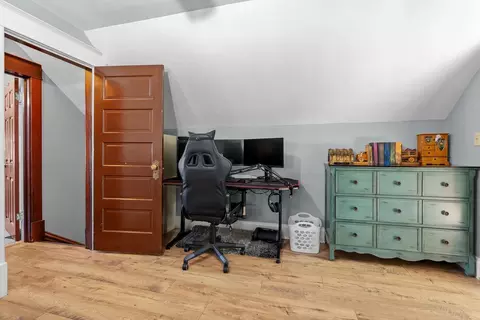 Entry Way - 3812 E 5th Ave, Spokane, WA 99202 photo 3 of 4