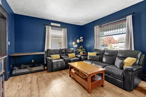 Living - 3812 E 5th Ave, Spokane, WA 99202 photo 2 of 2