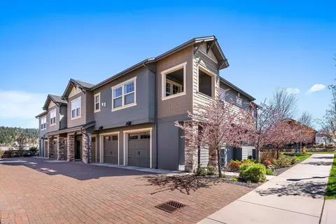 24499 E Pinnacle Ct #F, Liberty Lake, WA 99019