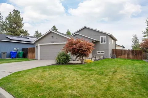 1205 S Lloyd St, Spokane Valley, WA 99212