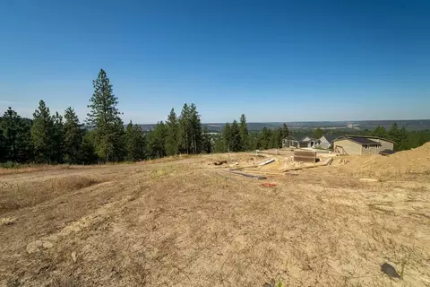 4227 W Bush Dr, Spokane, WA 99208