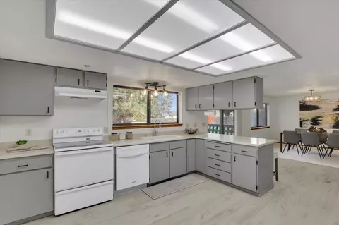 6415 E 15th Ave, Spokane Valley, WA 99212 photo 9