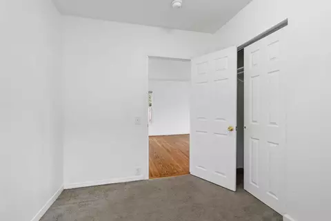 Bedroom - 827 E Hoffman Ave, Spokane, WA 99207 photo 4 of 7