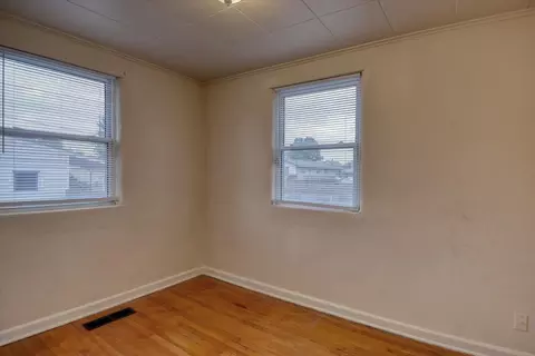 2123 E Joseph Ave, Spokane, WA 99207 photo 18