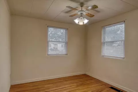 2123 E Joseph Ave, Spokane, WA 99207 photo 17