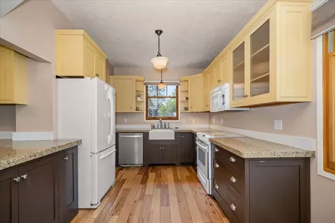 Kitchen - 1730 W 12th Ave, Spokane, WA 99204 photo 2 of 2