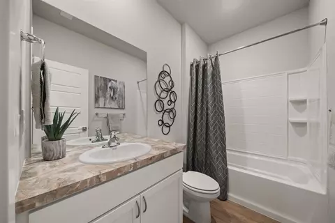 Bath - 3214 E Chatham Ave, Mead, WA 99021 photo 2 of 2