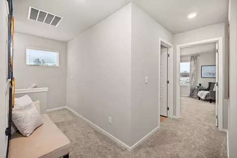 Entry Way - 3202 E Chatham Ave, Mead, WA 99021 photo 3 of 4