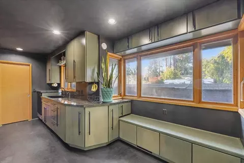 1615 E 44th Ave, Spokane, WA 99203 photo 17