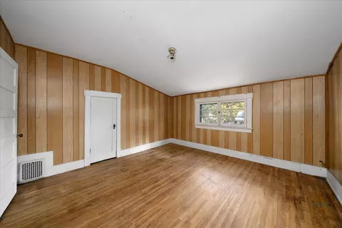 Bedroom - 310 E 19th Ave, Spokane, WA 99203 photo 2 of 4