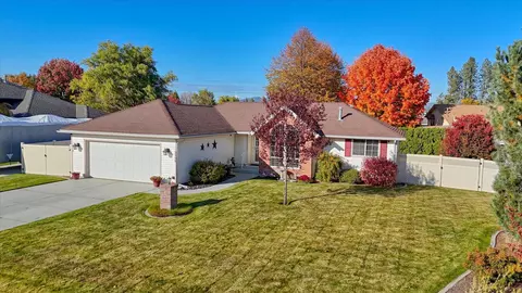 5308 W Ridgecrest Dr, Spokane, WA 99208