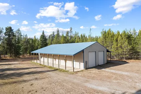 11041 Deer Valley Rd, Newport, WA 99156