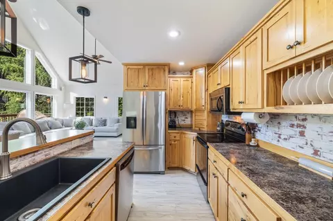 21392 N Leclerc Rd, Cusick, WA 99119 photo 10