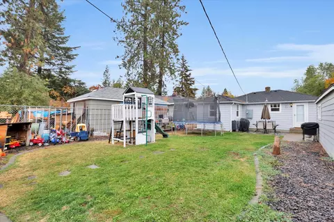Exterior - 7108 E 8th Ave, Spokane Valley, WA 99212 photo 4 of 7