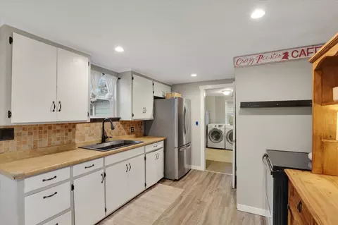 Kitchen - 7108 E 8th Ave, Spokane Valley, WA 99212 photo 1 of 3