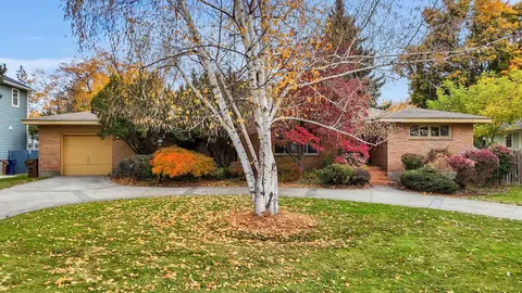 2917 S Tekoa St, Spokane, WA 99203