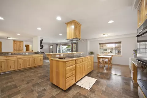 Kitchen - 1707 E Central Ave, Spokane, WA 99208 photo 4 of 5