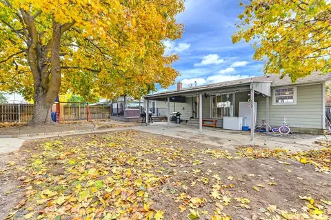 Exterior - 1707 E Central Ave, Spokane, WA 99208 photo 5 of 6