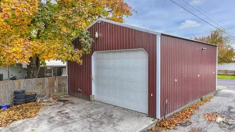 Exterior - 1707 E Central Ave, Spokane, WA 99208 photo 2 of 6