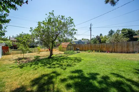 Exterior - 3608 E 36th Ave, Spokane, WA 99223 photo 4 of 7