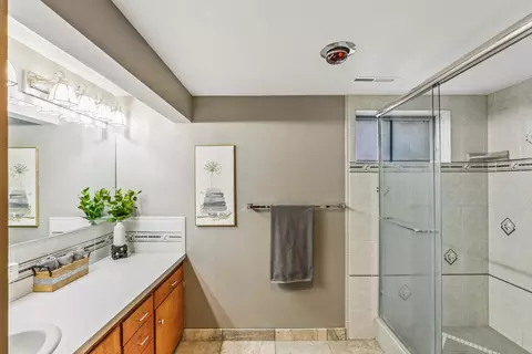 Bath - 11422 E 19th Ave, Spokane Valley, WA 99206 photo 2 of 2