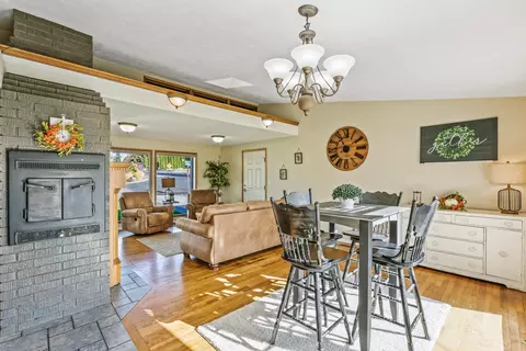 Dining - 11422 E 19th Ave, Spokane Valley, WA 99206 photo 2 of 2