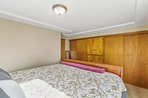 Bedroom - 11422 E 19th Ave, Spokane Valley, WA 99206 photo 2 of 7