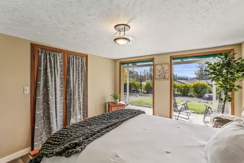 Bedroom - 11422 E 19th Ave, Spokane Valley, WA 99206 photo 7 of 7