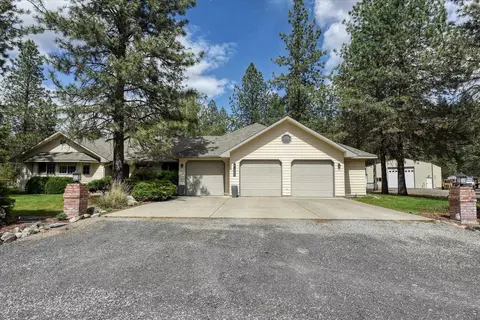6610 W Burchwood Ave, Nine Mile Falls, WA 99026
