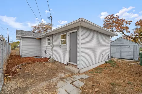 Exterior - 2318 E Rowan Ave, Spokane, WA 99207 photo 3 of 6