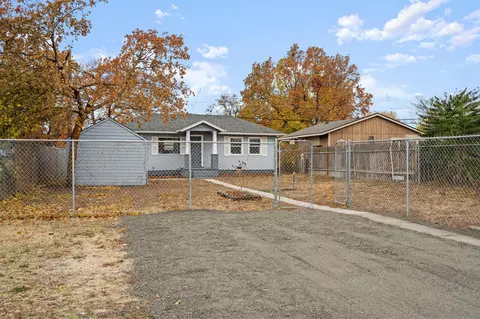 Exterior - 2318 E Rowan Ave, Spokane, WA 99207 photo 5 of 6