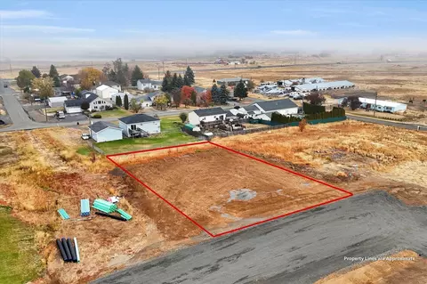 600 E Summit Ave, Reardan, WA 99029