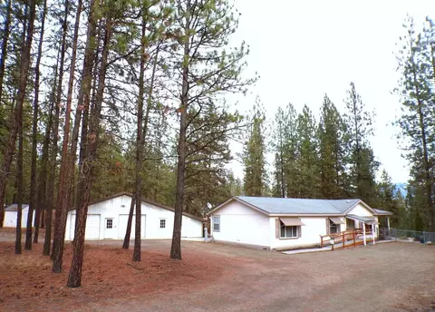 17 Crestview Dr, Kettle Falls, WA 99141