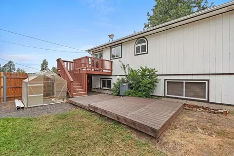 Exterior - 4022 E 8th Ave, Spokane, WA 99202 photo 5 of 8