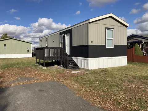 10510 W Richland Rd #25, Cheney, WA 99004