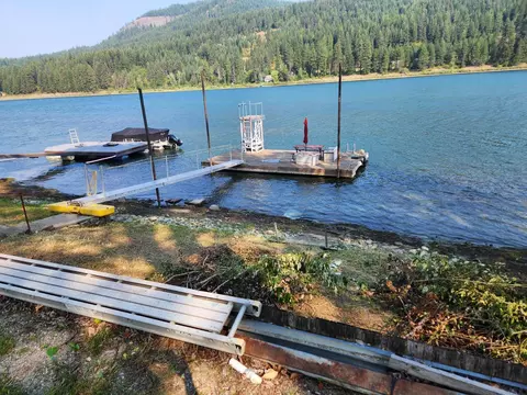 1751 Riverbend Loop Rd, Cusick, WA 99119 photo 3